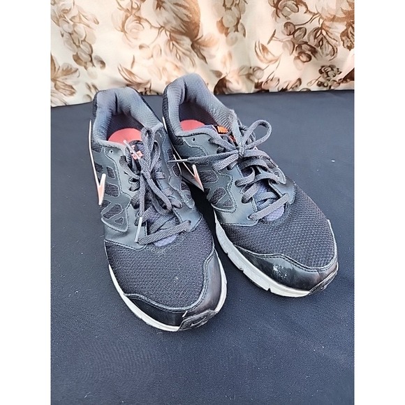 Nike Downshifter Black Orange White Trim Running Shoe Women's Size 8 - Picture 2 of 9